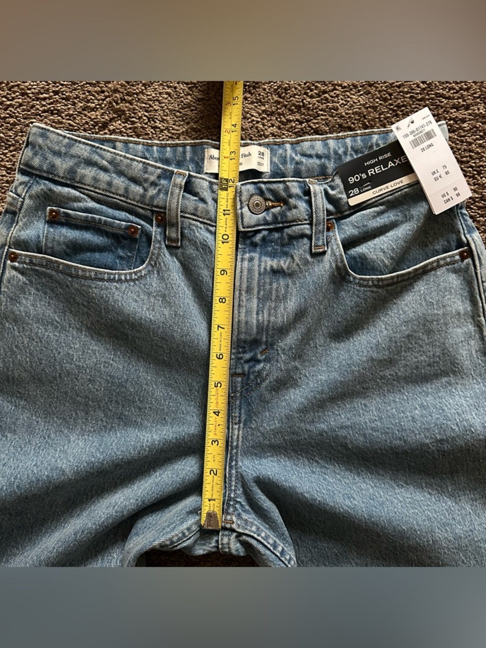 Abercrombie & Fitch Curve Love High Rise 90’s Relaxed Jeans - Medium // 28 LONG - Picture 3 of 14